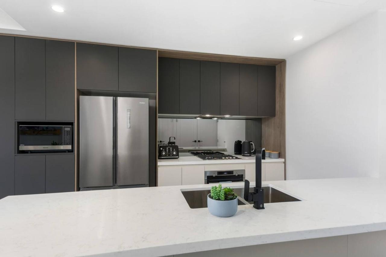 'wollongong Inner-city Escape' Bright Urban Oasis Apartment *